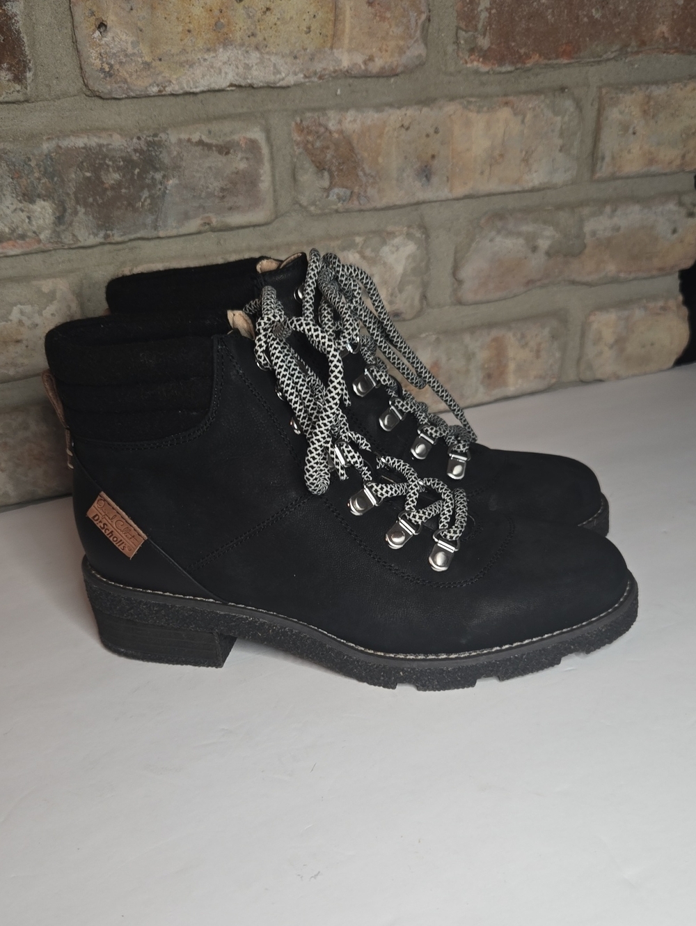 Dr. Scholl's Women's Size 6 Black Leather Suede Lace-Up Hiking Ankle Boots NEW